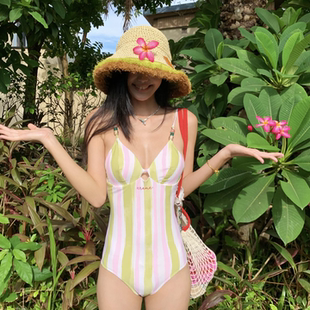 2025新款 甜美度假约会海边温泉游泳衣 西瓜条纹撞色连体泳衣女法式