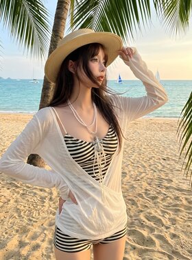 条纹分体平角防晒比基尼泳衣三件