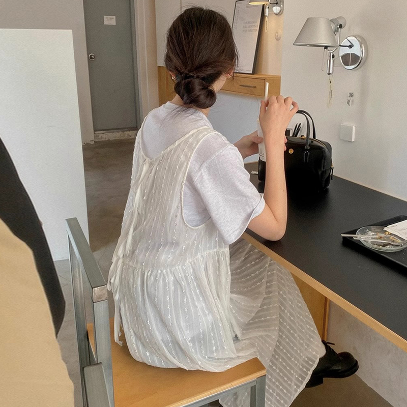 前后两穿系带透视蕾丝背心连衣裙