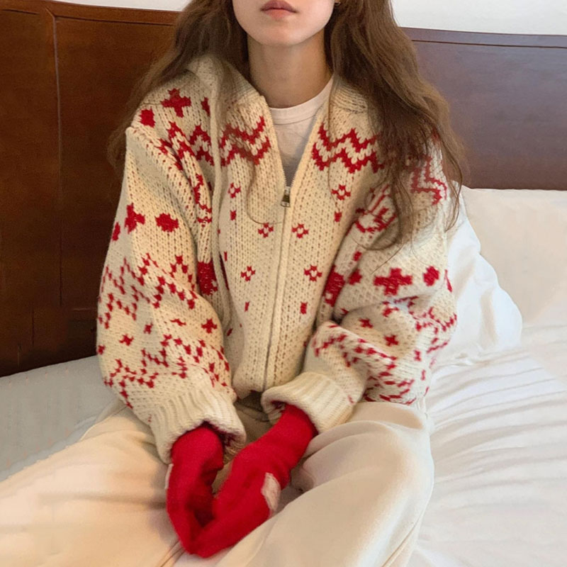 chic连帽图案提花针织毛衣外套女