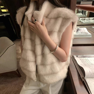 复古风毛茸茸仿皮草马甲背心外套女2025冬季新款百搭显瘦无袖上衣