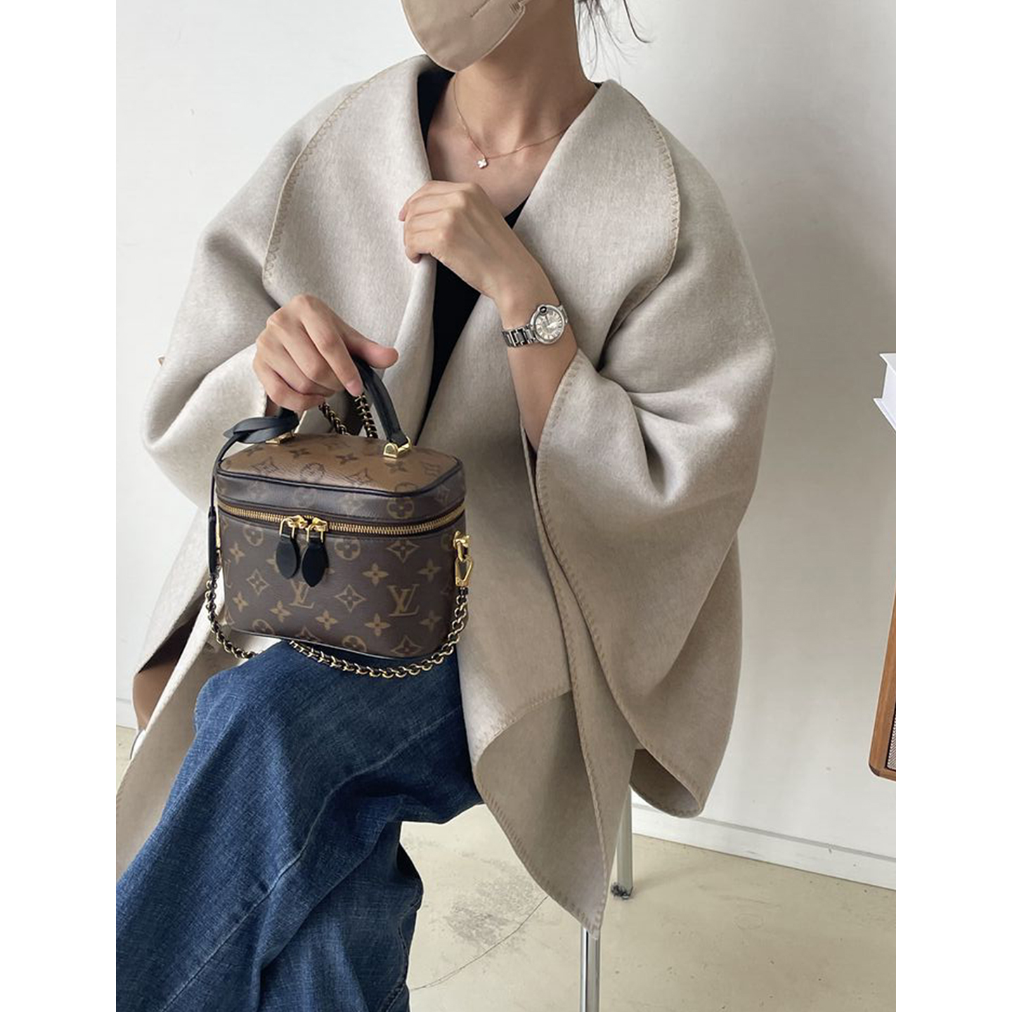 锁边设计斗笠式不规则毛呢外套