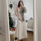 吊带连衣裙女 浪漫V领重工蕾丝钩花设计感无袖 韩国chic春季 法式