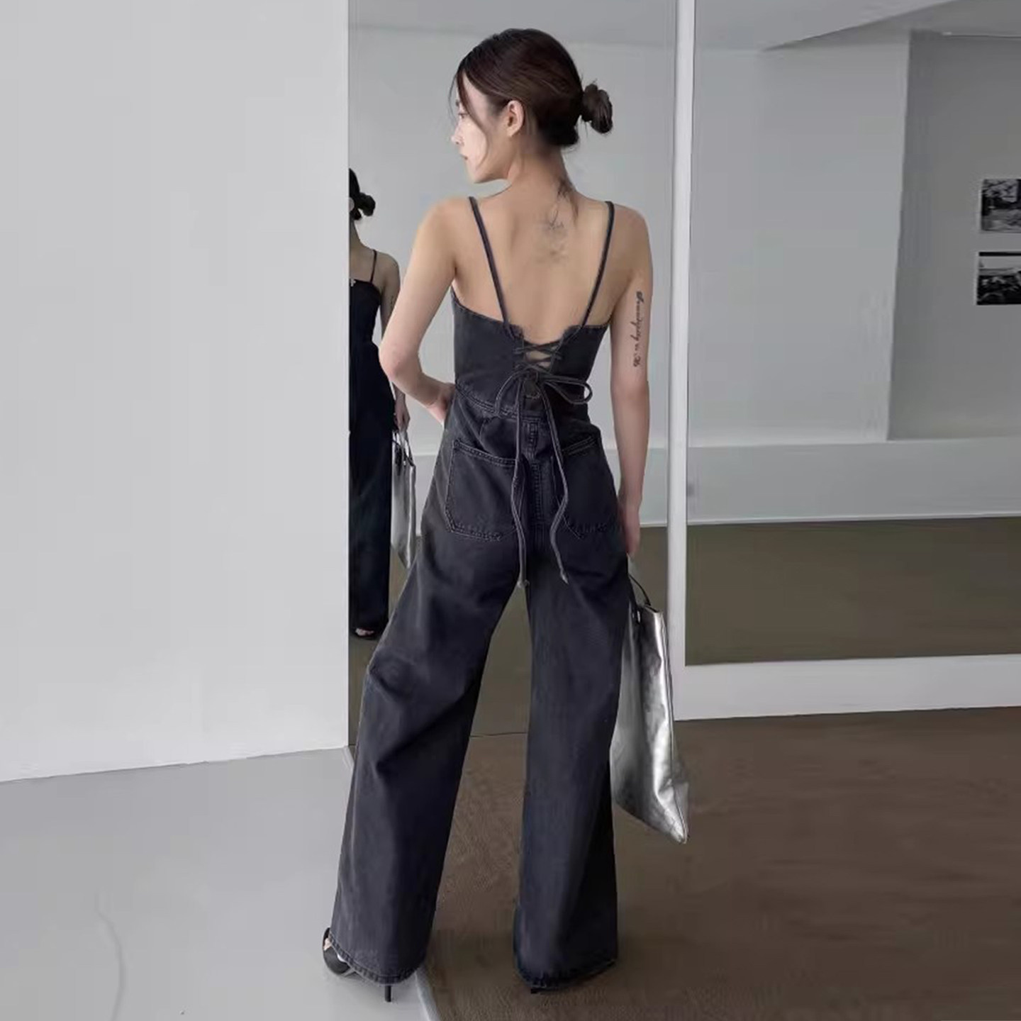 良良家夏季新款复古风后背系带性感露背吊带连体背带牛仔裤长裤女