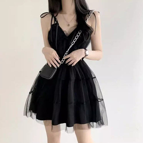 拼接网纱蓬蓬裙吊带连衣裙