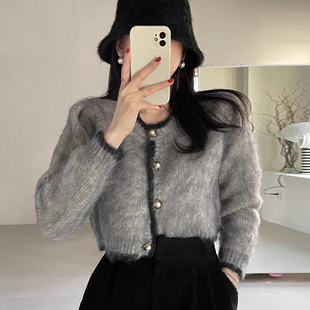 韩国chic秋季气质小香风别致纽扣撞色软糯短款针织开衫毛衣外套女