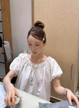 小清新蕾丝木耳花边泡泡袖衬衫女