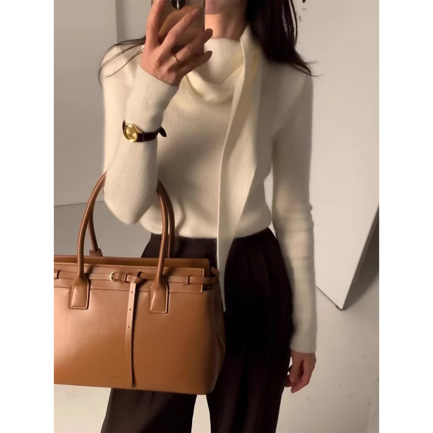 设计感围巾式长袖针织衫毛衣女