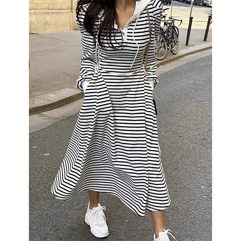 复古减龄侧边交叉绑带条纹连衣裙