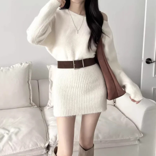 修身 新款 收腰包臀裙短裙子 连衣裙女早春季 氛围感斜肩拼接坑条长袖