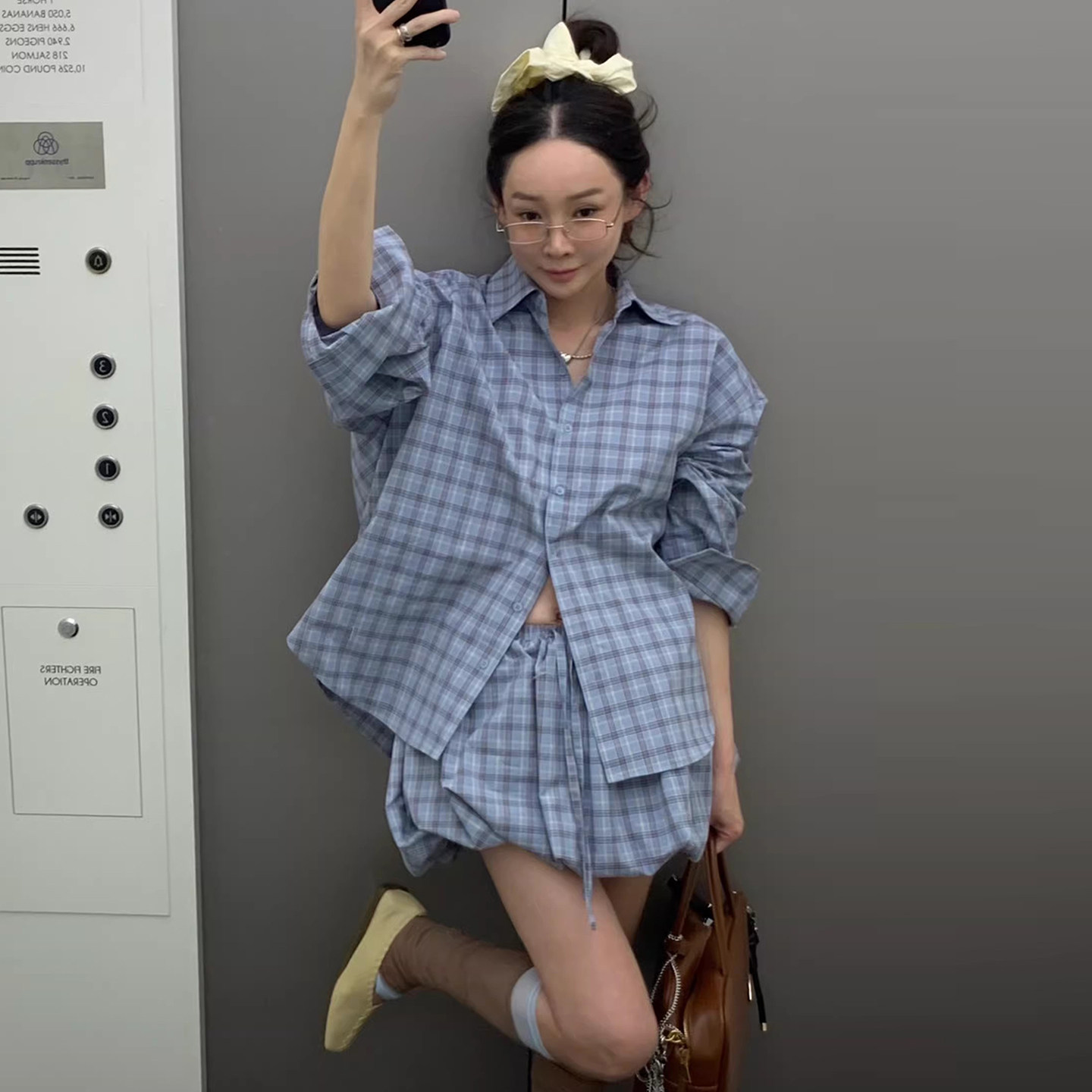 时尚套装格纹翻领单排扣长袖衬衫女早春季新款高腰灯笼短裤两件套,女装/女士精品,时尚套装,淘宝优惠券,粉丝福利购,淘宝优惠卷