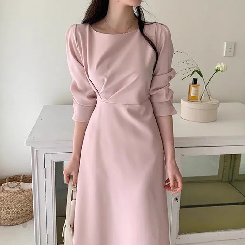 皱褶设计纯色A字长袖连衣裙