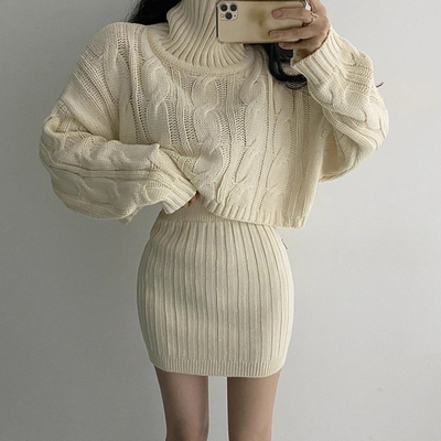 高领麻花短款毛衣女+包臀半身裙
