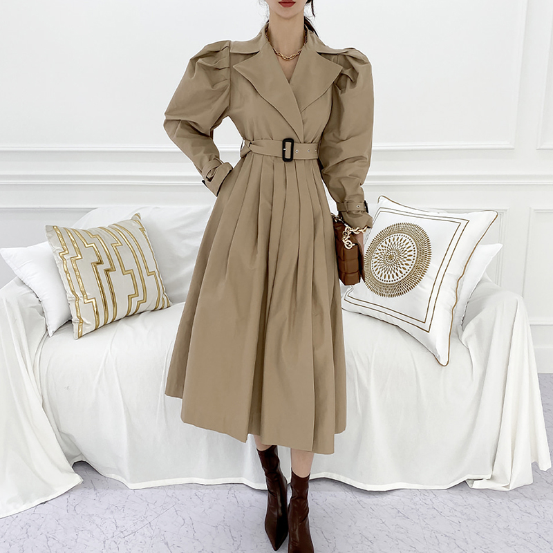 chic西装领泡泡袖百褶风衣连衣裙