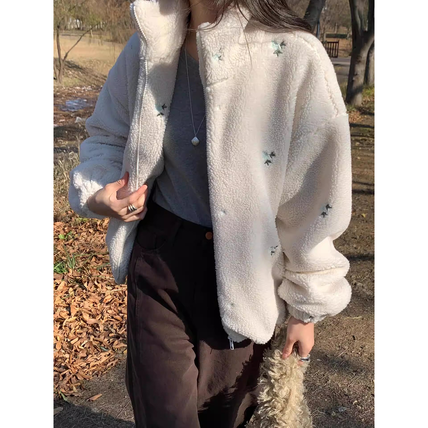 法式气质刺绣印花羊羔毛棉服外套