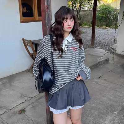 刺绣字母印花宽松长袖条纹T恤