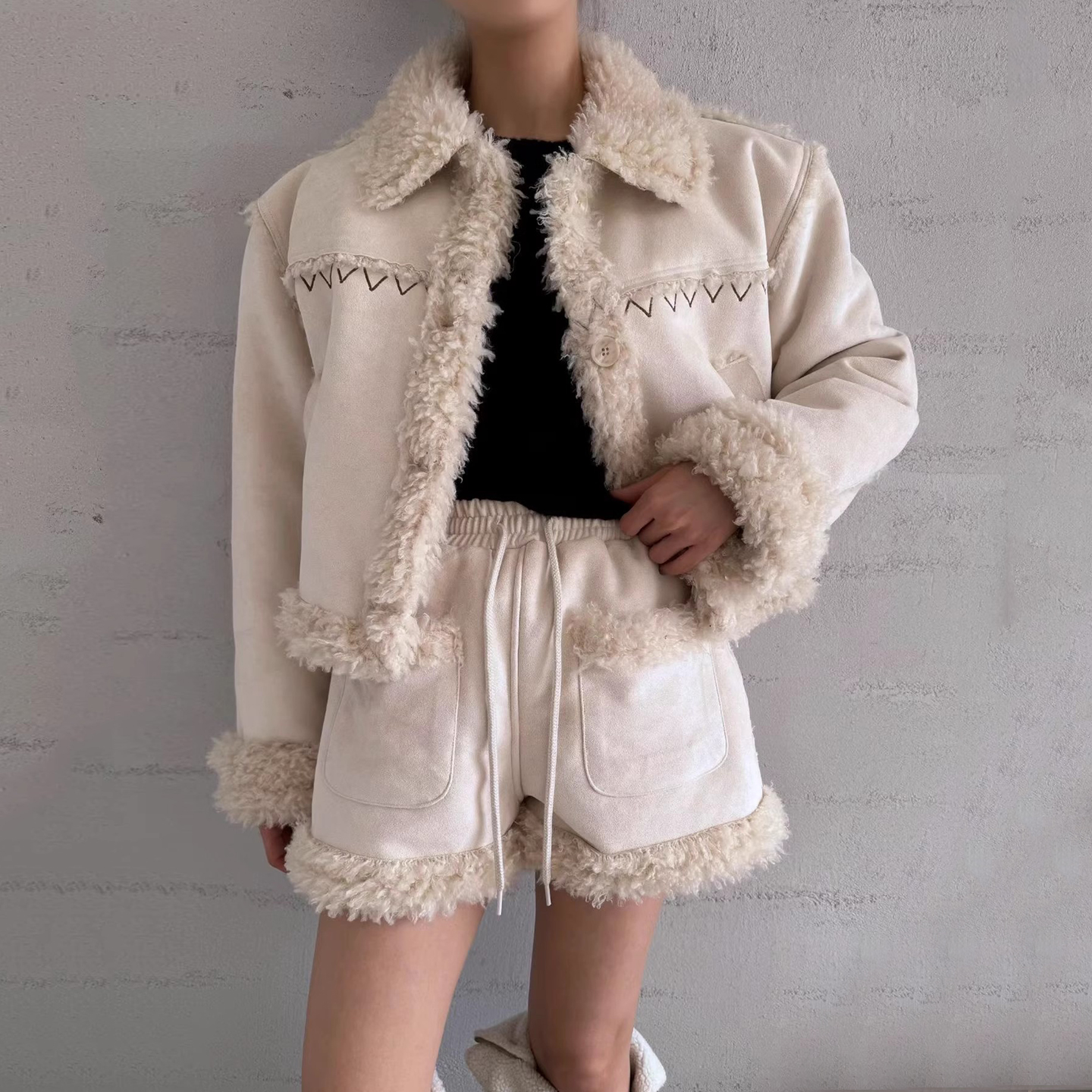 皮毛一体仿鹿皮绒外套双口袋短裤