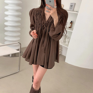 女早春新款 法式 衬衫 中长款 宽松百搭衬衣 气质纯色压褶系带V领长袖