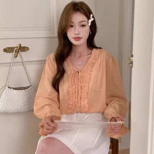 衬衫 百搭打底衫 女早春季 法式 新款 优雅气质V领拼接木耳边系带长袖