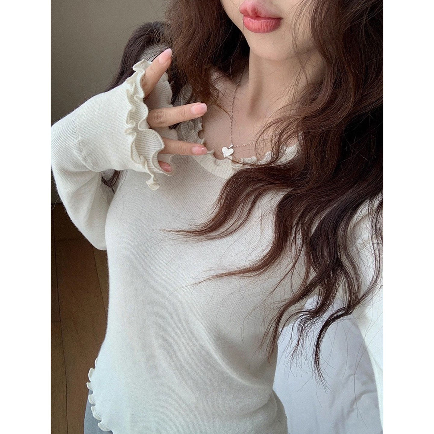 甜美风双层木耳边设计打底针织衫