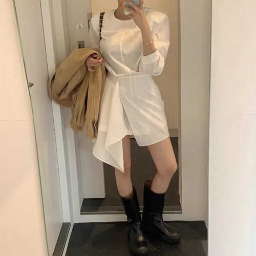 纯色圆领长袖上衣高腰半身裙