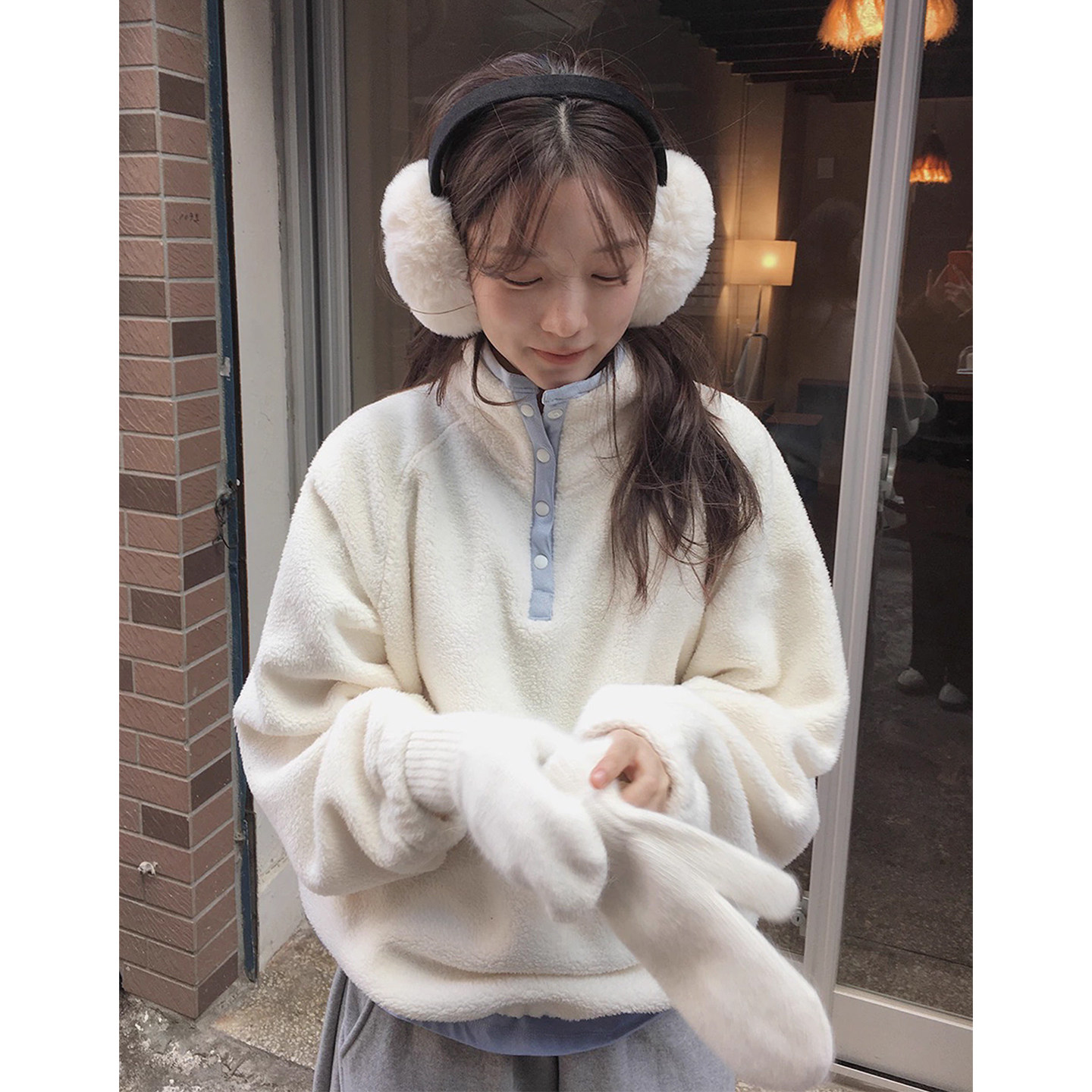 暗扣撞色拼接摇粒绒卫衣