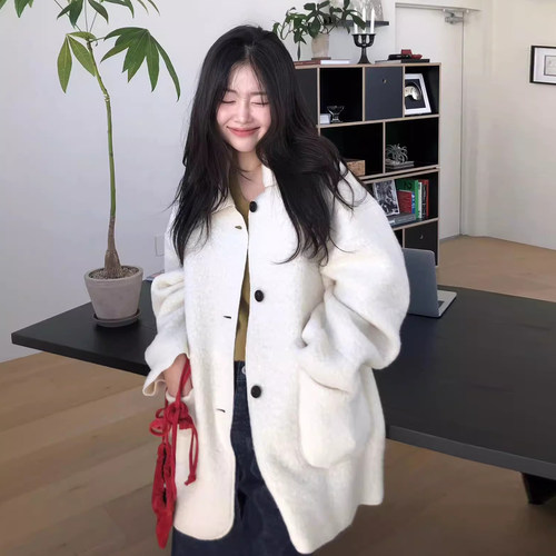 双口袋羊羔毛大衣外套