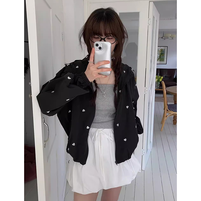 刺绣爱心印花休闲长袖风衣外套