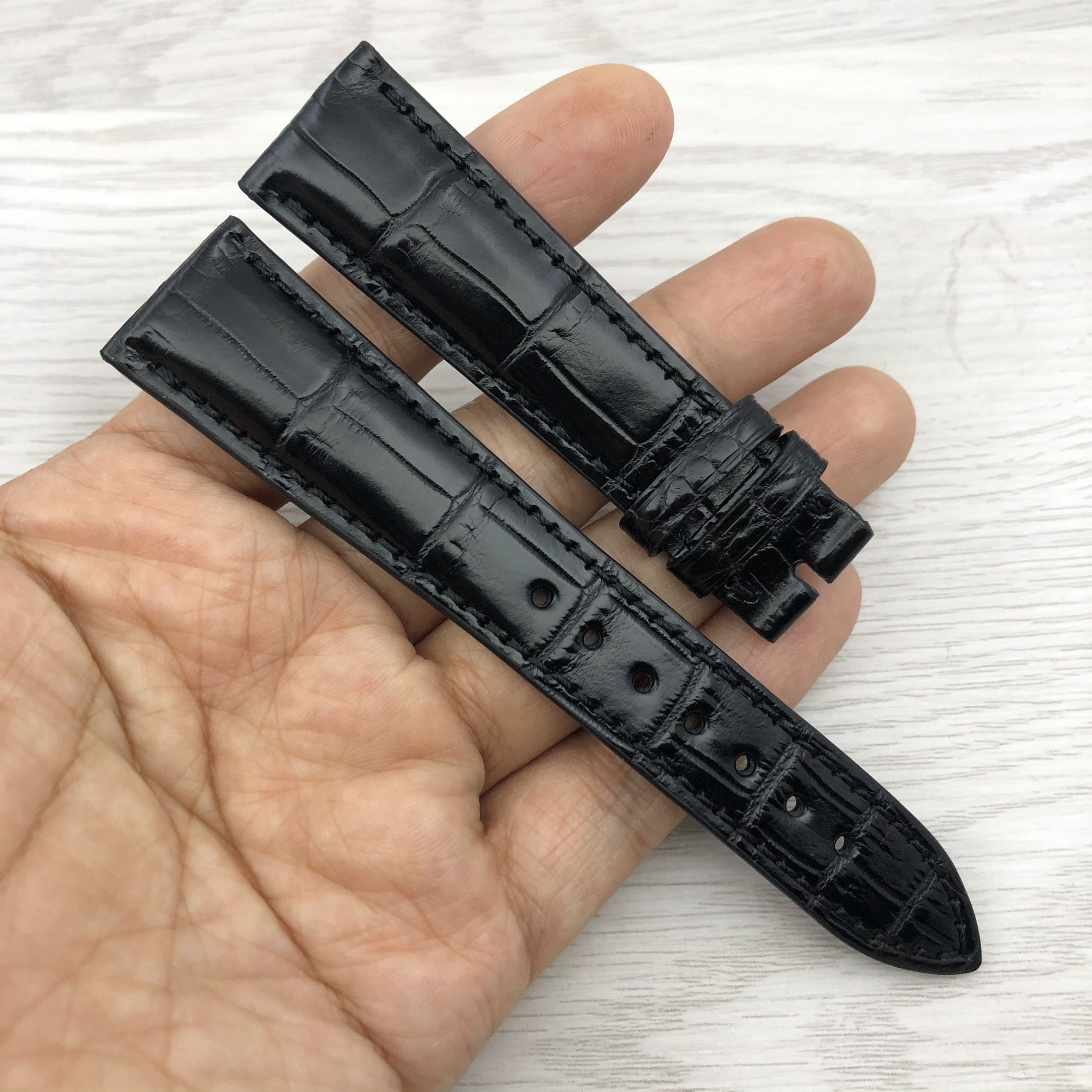 卓越表行 适配原装宝珀鳄鱼皮表带 五十噚6651宝铂6654 20 22mm