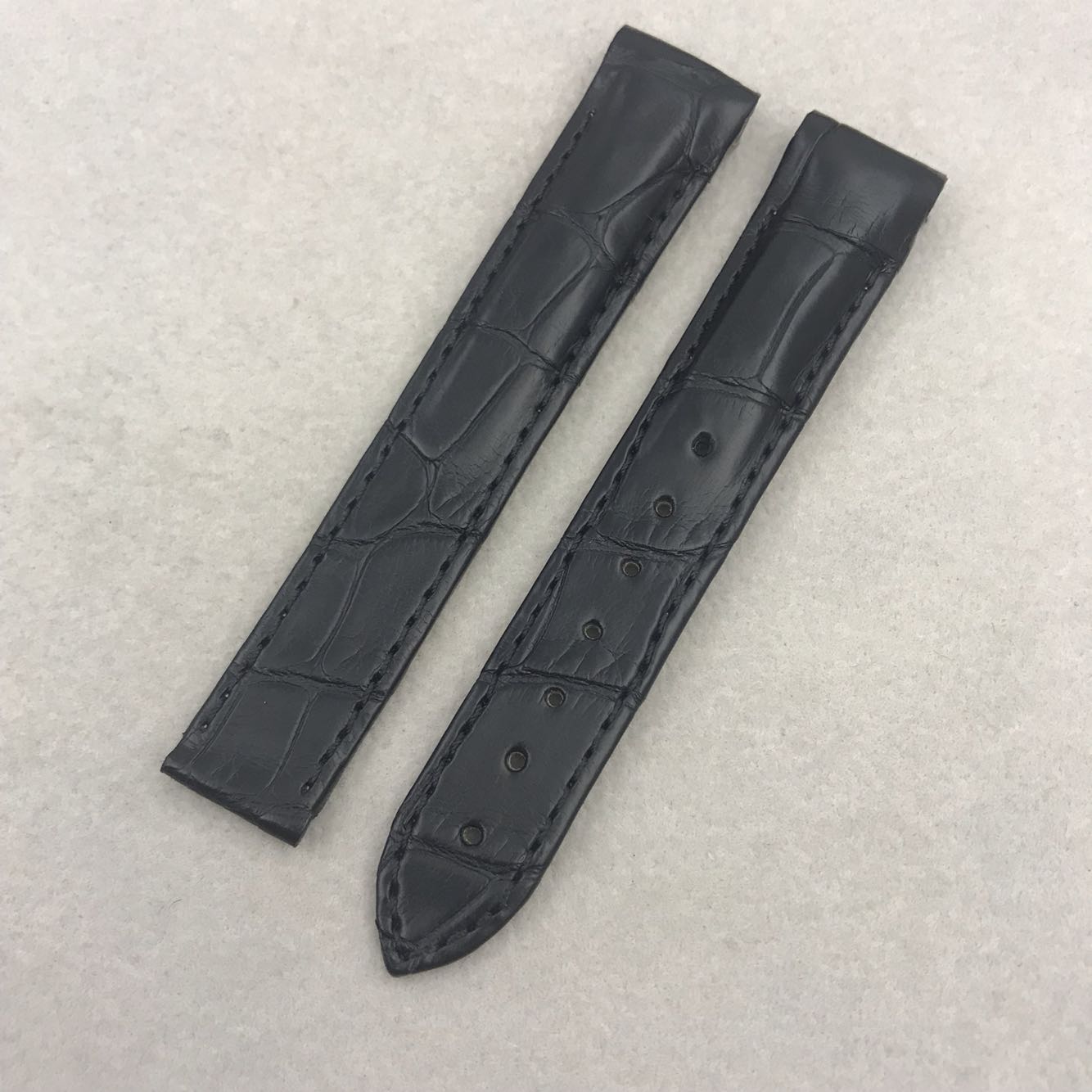 欧米茄适配鳄鱼皮表带