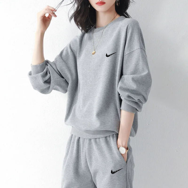 여성을 위한 NIKETON 운동복 2024 새로운 캐주얼 패션 봄과 가을 작은 남자 스웨트 셔츠 투피스 세트