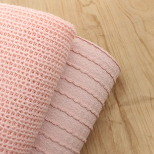 粉色粗纺稀疏编织提花仿毛衣条纹布料 上衣服装开衫围巾裙子面料