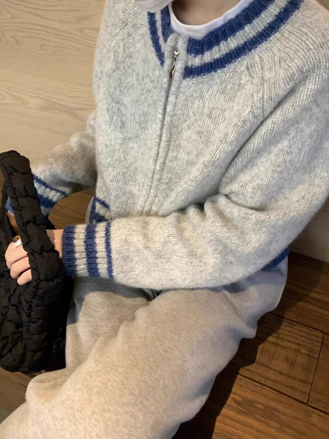 高颜值~100纯羊绒棒球服开衫女
