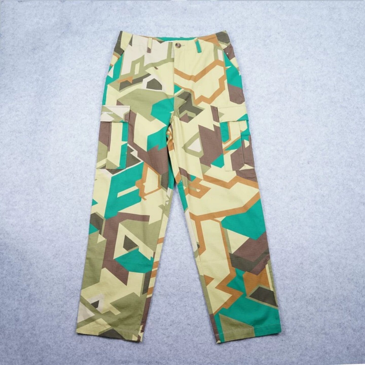 荷兰阿姆斯特丹滑板品牌 Pop Trading Company  迷彩工装裤