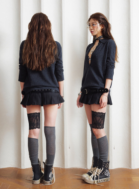 Babefish onze低腰百褶mini短裙（内有打底裤）