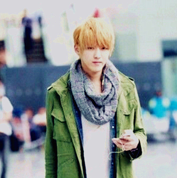 Perruque cheveux raides Court - Ref 2610244 Image 3