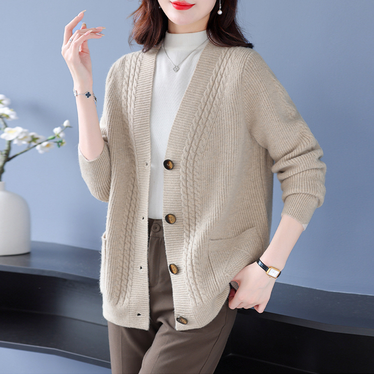 外搭毛衣外套女秋季厚宽松大码秋冬季纯色加厚麻花针织衫上衣开衫