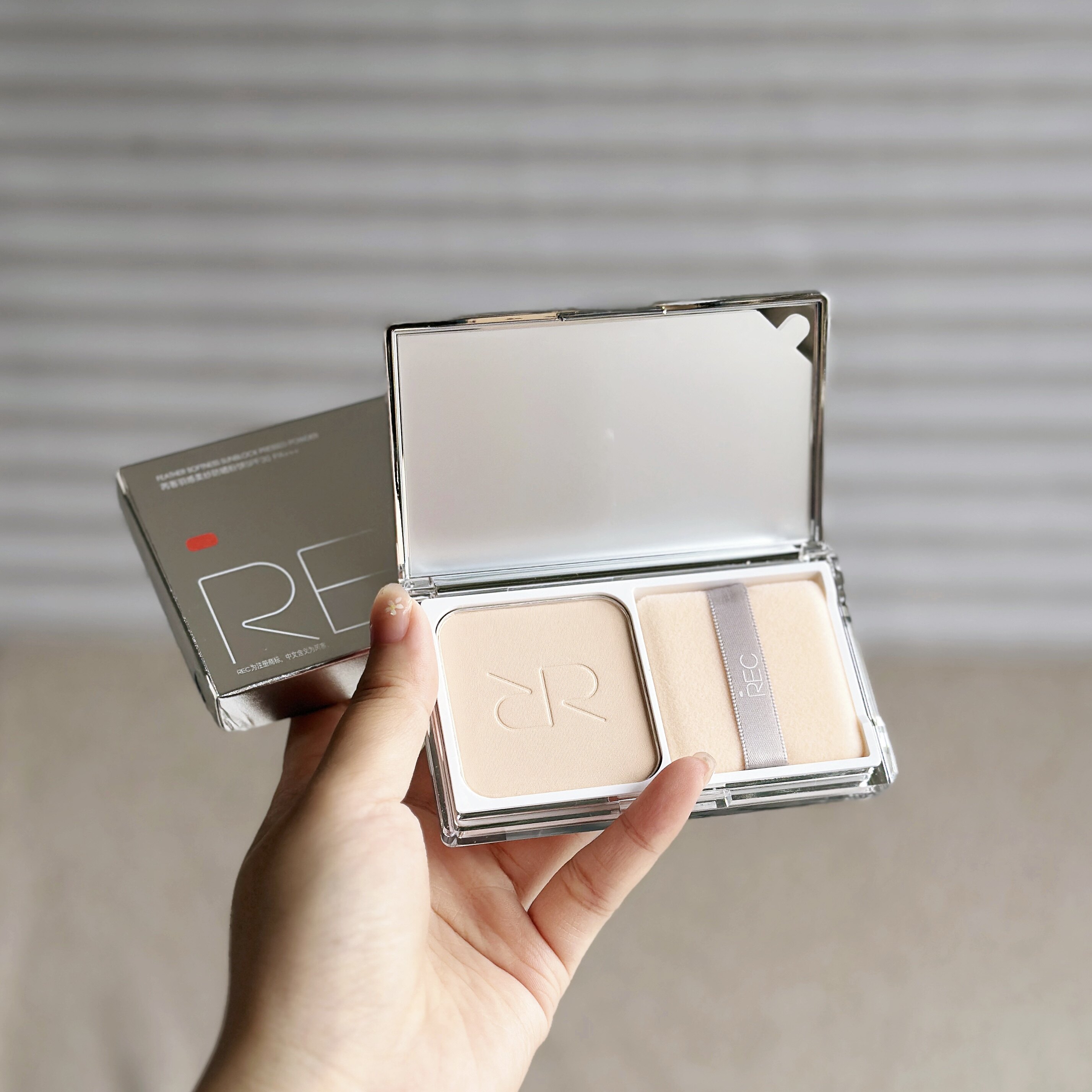 防晒+定妆+补妆！羽纱持妆粉饼8.5g 控油定妆不卡粉 SPF30+