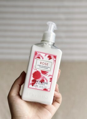 源235！柔顺留香双在线！法国 玫瑰之心护发素240ml