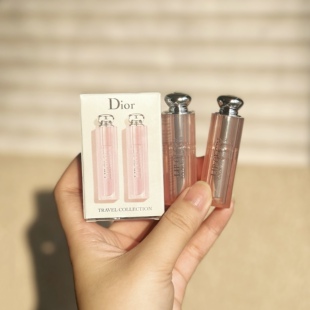 宛如妈生好气色一般~变色润唇膏001+004中样1.4gx2支