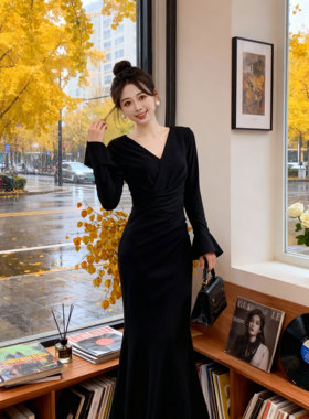 法式轻奢收腰温柔连衣裙2025春秋款连衣裙D4146