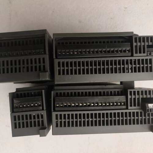 议价合信PLC CPU224E，型号214-1AE33-0X24{可}