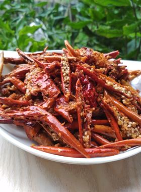 云南芒市傣家特产香辣脆辣椒丝 麻辣干吃香辣酥辣椒 干辣椒下饭菜