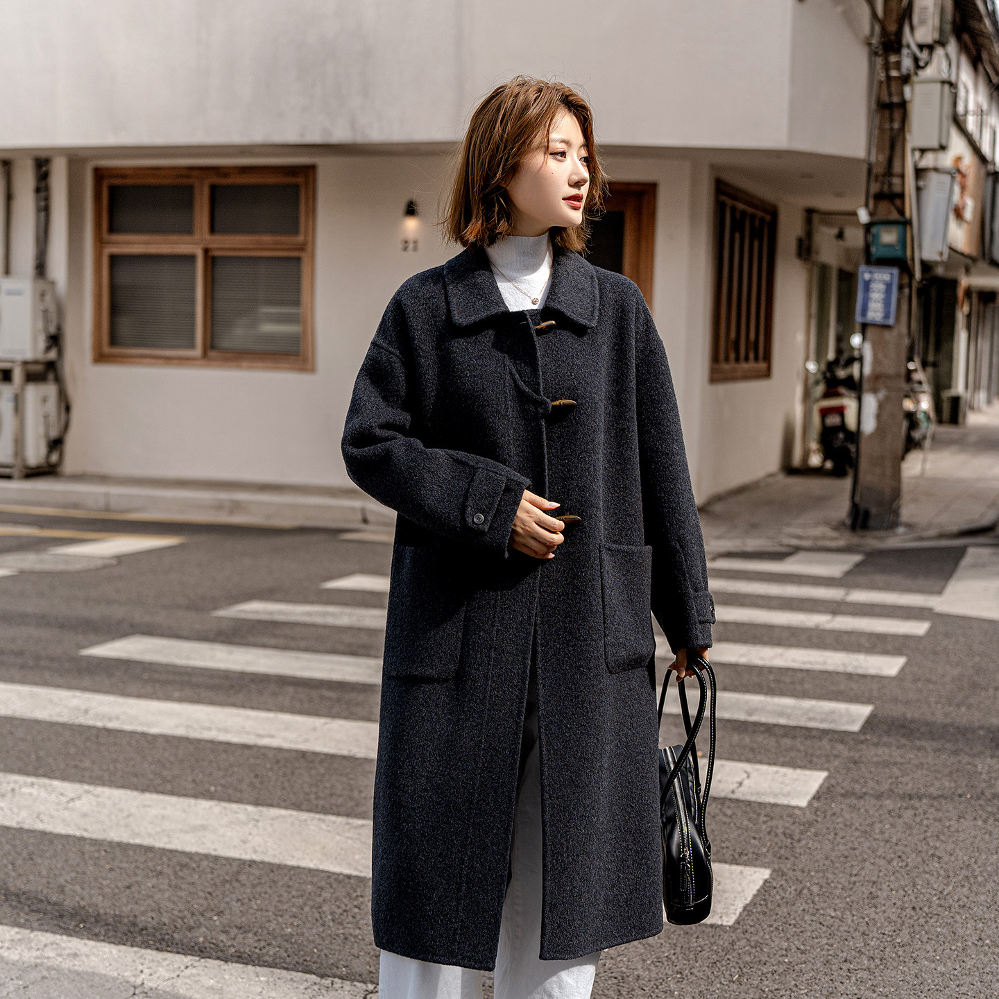 高级感双面羊毛大衣女中长款2025秋冬新款灰色牛角扣宽松毛呢外套