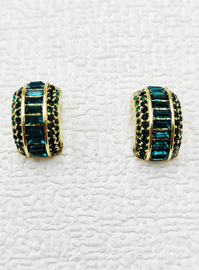 欧美小众ins耳饰嘻哈饰品镶嵌绿色钻设计感C型耳环银针C082