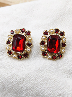 法式宫廷复古红色宝石耳环新款爆款小众设计感耳钉无耳洞耳夹B828