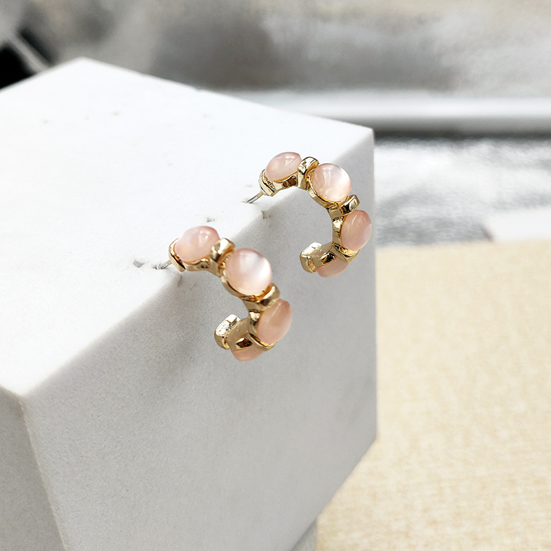 C字合金微镶猫眼石耳环气质