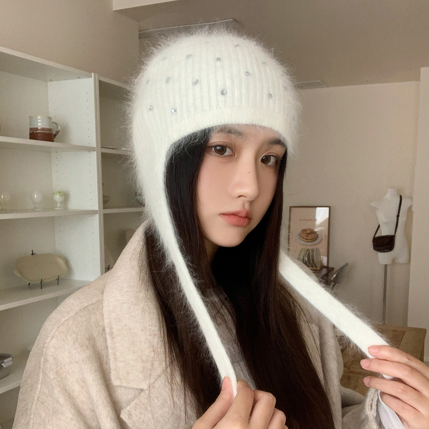 可爱烫钻毛绒针织帽女2025新款