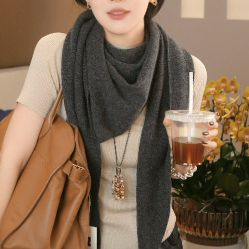 加大版羊毛三角披肩女保暖围巾冬