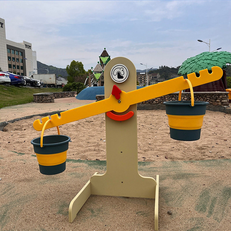 幼儿园户外沙水玩具防腐木沙漏沙滩游戏组合卧式立式运输机天平称